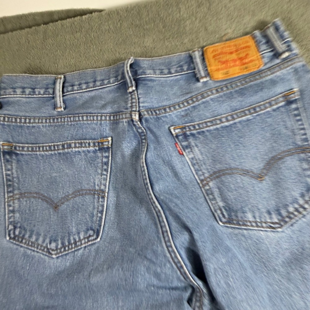 Levis 560 Comfort Fit Jeans Mens 38x32 Light Wash Relaxed Tapered Denim Blue